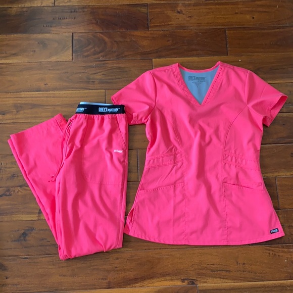 Hot Pink Grey’s Anatomy Scrubs Small/Small Tall Neon - Picture 1 of 7